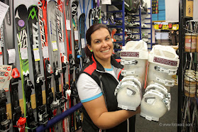KÖNIG s.r.o. prodej lyží, snowboardů a zimního vybavení