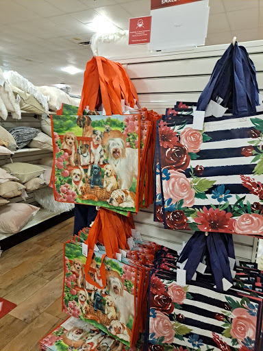 Department Store «HomeGoods», reviews and photos, 8345 3rd St N, Oakdale, MN 55128, USA