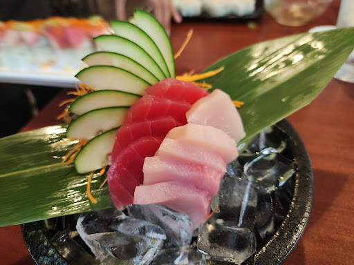 Um Japanese Bistro image