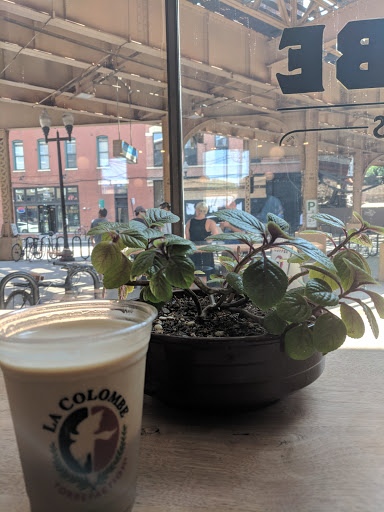 Coffee Shop «La Colombe Coffee Roasters», reviews and photos, 1552 N Damen Ave, Chicago, IL 60622, USA