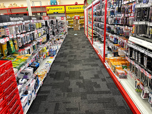 Office Supply Store «Staples», reviews and photos, 921 E Broad St, Fuquay Varina, NC 27526, USA