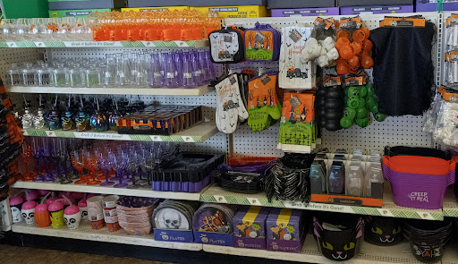 Dollar Store «Dollar Tree», reviews and photos, 2241 Citrus Blvd #107, Leesburg, FL 34748, USA