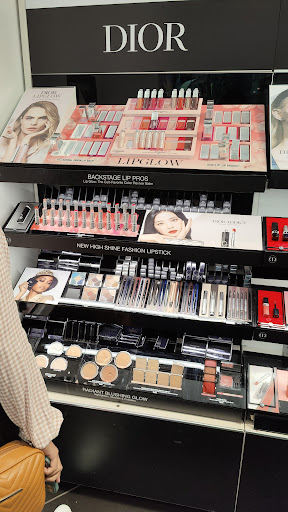 Cosmetics Store «SEPHORA», reviews and photos, 400 Commons Way #141, Bridgewater, NJ 08807, USA