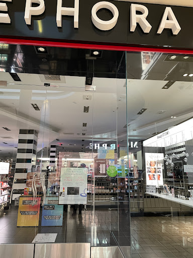 Cosmetics Store «SEPHORA», reviews and photos, 7966 Tysons Corner Ctr D7U, McLean, VA 22102, USA
