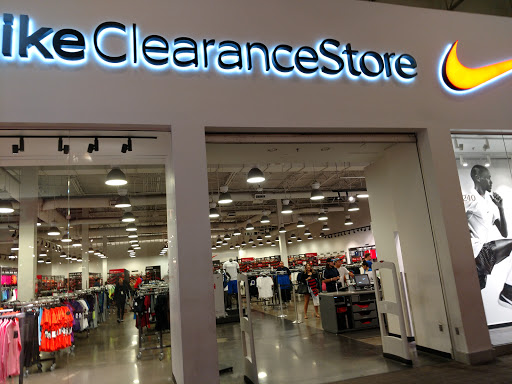 Sporting Goods Store «Nike Clearance Store», reviews and photos, 5000 S Arizona Mills Cir #240, Tempe, AZ 85282, USA