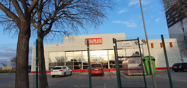 Staples Faro