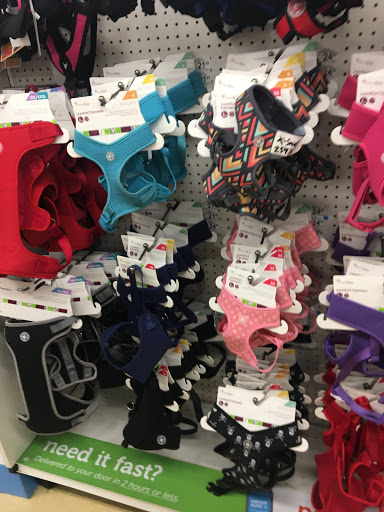 Pet Supply Store «Unleashed by Petco», reviews and photos, 16848 San Fernando Mission Blvd, Granada Hills, CA 91344, USA