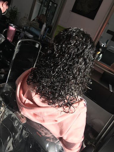 Hair Salon «Crissel New York Hair Salon», reviews and photos, 4013 5th Ave, Brooklyn, NY 11232, USA