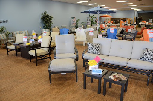 Hot Tub Store «The Bath & Outdoor Store», reviews and photos, 12316 Shelbyville Rd, Louisville, KY 40243, USA