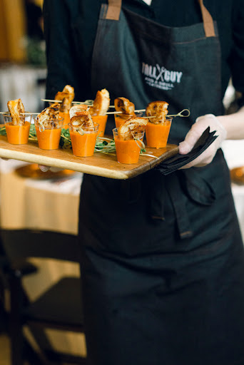 Caterer «Tall Guy and a Grill Catering», reviews and photos, 7227 W North Ave, Wauwatosa, WI 53213, USA