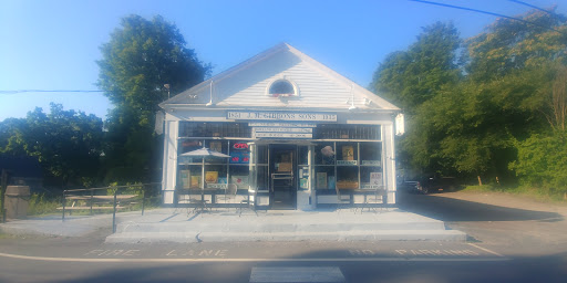 Grocery Store «Granville Country Store», reviews and photos, 11 Granby Rd, Granville, MA 01034, USA