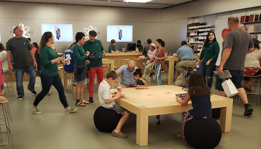 Computer Store «Apple Haywood Mall», reviews and photos, 700 Haywood Rd, Greenville, SC 29607, USA