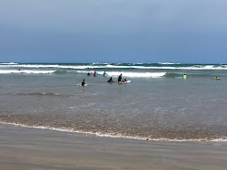 Middleton Beach'in fotoğrafı dağlarla çevrili