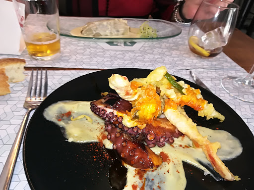 Información y opiniones sobre Restaurante La Marioneta de Sevilla