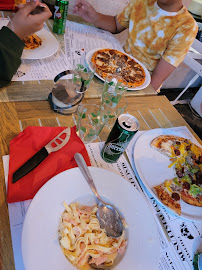 Plats et boissons du Pizzeria Pizza Cinq J à Roissy-en-France - n°20