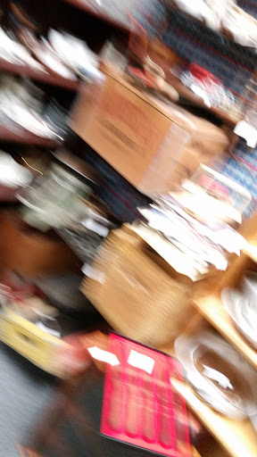 Antique Furniture Store «Old American Barn», reviews and photos, 107 Martinsburg Ave, Gordonsville, VA 22942, USA