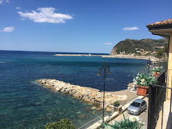 Foto von Marigliano beach mit sehr sauber Sauberkeitsgrad