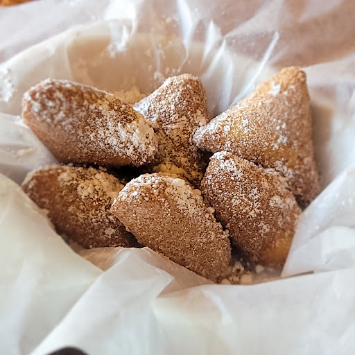 American Restaurant «Cracker Barrel Old Country Store», reviews and photos, 5706 Northridge Dr, Gurnee, IL 60031, USA