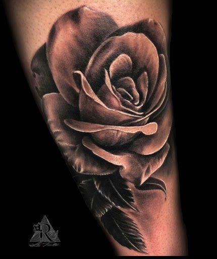 Explore wonder woman tattoo ideas, creative tattoo ideas in Coral Springs, available at Salvation Tattoo Lounge Coral Springs