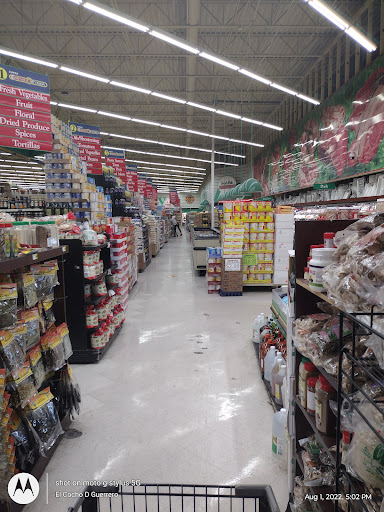 Supermarket «Compare Foods», reviews and photos, 951 Silas Creek Pkwy, Winston-Salem, NC 27127, USA