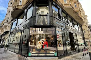 Gucci - Luxembourg image
