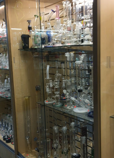 Tobacco Shop «Twilight Zone», reviews and photos, 1630 El Camino Real, San Bruno, CA 94066, USA