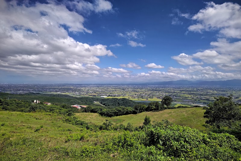 稲葉山ふれあい動物広場