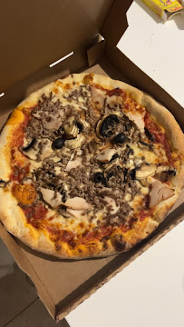 Plats et boissons du Pizzeria AROMA PIZZA à Pérols - n°2