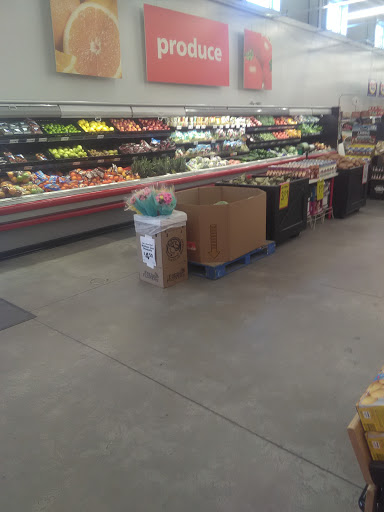 Grocery Store «Save-A-Lot», reviews and photos, 4 Vieux Carre Dr, East St Louis, IL 62203, USA