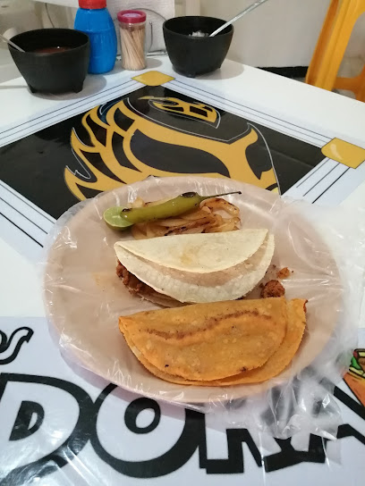 Tacos El Dorado Irapuato - Blvrd Arandas 860-C, Las Plazas, 36620 Irapuato, Gto., Mexico