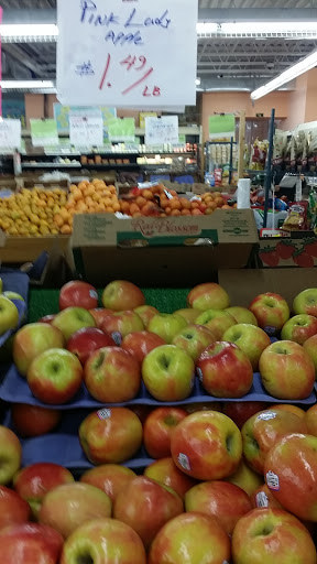 Produce Market «Golden Farm Market», reviews and photos, 6902 U.S. 9, Howell, NJ 07731, USA