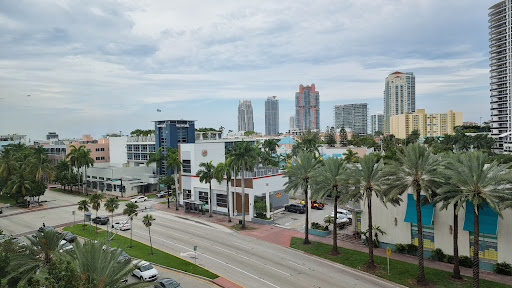 Shopping Mall «Fifth and Alton», reviews and photos, 1100 6th St, Miami Beach, FL 33139, USA