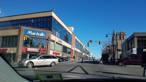 Marshalls, 301 Main St #214, Paterson, NJ 07505, USA, 
