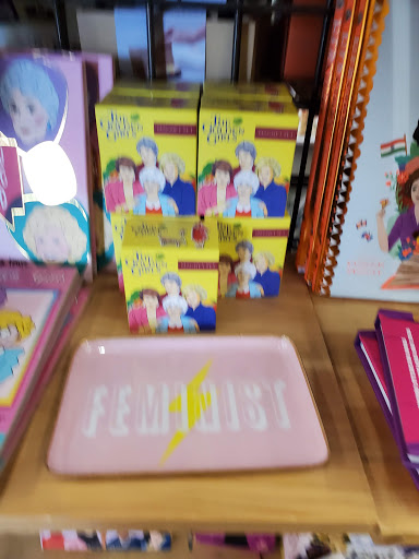 Furniture Store «Cost Plus World Market», reviews and photos, 1800 W Rio Salado Pkwy #150, Tempe, AZ 85281, USA