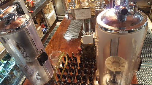 Grocery Store «DeCicco & Sons», reviews and photos, 17 Maple Ave, Armonk, NY 10504, USA