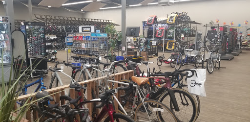 Warehouse «Bike World Warehouse», reviews and photos, 2401 Hickman Rd, Des Moines, IA 50310, USA