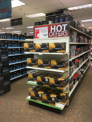 Electronics Store «Micro Center», reviews and photos, 747 Bethel Rd, Columbus, OH 43214, USA