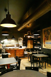 Atmosphère du Restaurant italien La Fabbrica Montmartre à Paris - n°7