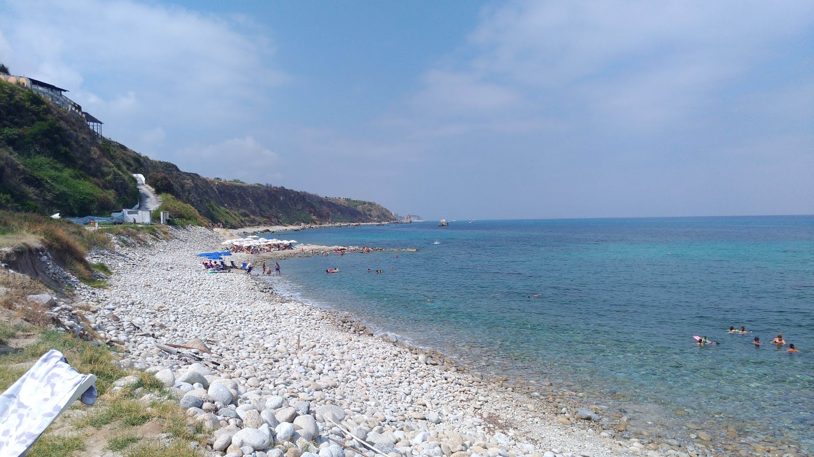 Spiaggia Michelino II'in fotoğrafı geniş plaj ile birlikte