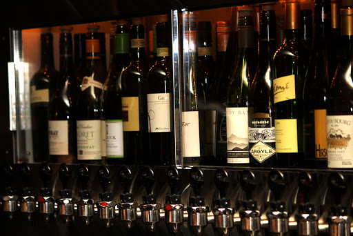 Thief Wine Shop & Bar, 4512 N Oakland Ave, Shorewood, WI 53211, USA, 