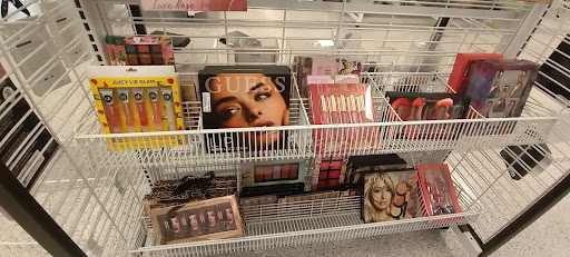 Clothing Store «Ross Dress for Less», reviews and photos, 12551 Jefferson Ave, Newport News, VA 23602, USA