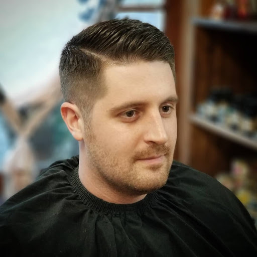 Barber Shop «Traunik Barbershop», reviews and photos, 4022 N Wilson Dr, Shorewood, WI 53211, USA