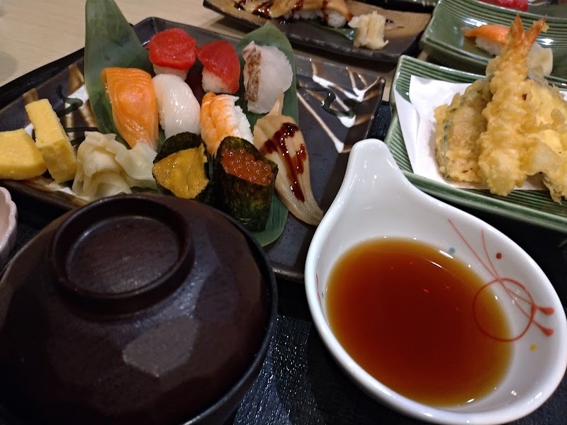 藍屋 武蔵小杉店 神奈川県川崎市中原区新丸子東 ファミリー レストラン レストラン グルコミ