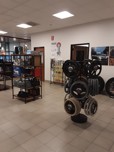 Toyota Dealer «Dick Hannah Toyota», reviews and photos, 2632 Coweeman Park Dr, Kelso, WA 98626, USA