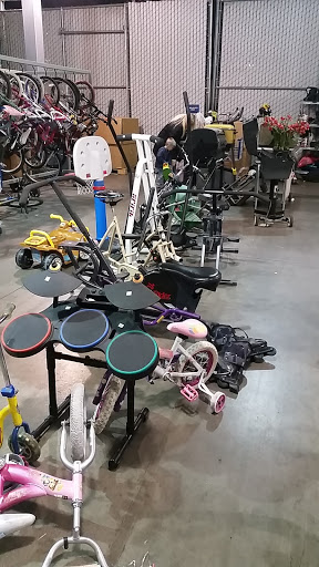 Thrift Store «Deseret Industries Thrift Store», reviews and photos, 435 S 500 E, American Fork, UT 84003, USA