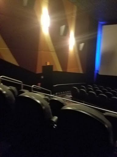 Movie Theater «Regal Cinemas Nanuet 12 & RPX», reviews and photos, 6201 Fashion Dr, Nanuet, NY 10954, USA