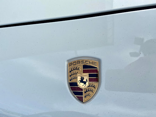 Car Wash «Credit Approval Auto Group Inc», reviews and photos, 639 N Independence Blvd, Romeoville, IL 60446, USA