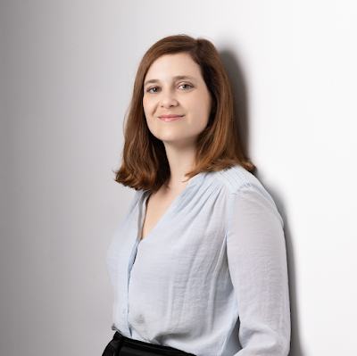Dr Julie KOSACKI, Ophtalmologue Aix-les-Bains, Chirurgie de la cataracte, Sécheresse oculaire, Rétine, Glaucome à Aix-les-Bains