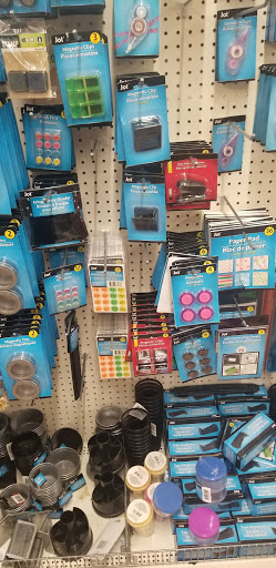 Dollar Store «Dollar Tree», reviews and photos, 912 River St Ste 100, Hyde Park, MA 02136, USA