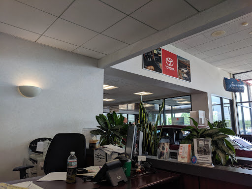 Toyota Dealer «Dayton Toyota», reviews and photos, 2291 US-130, Dayton, NJ 08810, USA